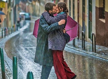 Visioni. “Il futuro in un bacio”, un film romantico riuscito a metà