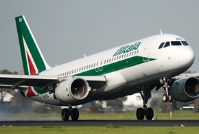 Ue all’Italia, recuperi 400 milioni di aiuti da Alitalia