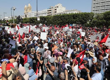 La bomba Tunisia pronta ad esplodere