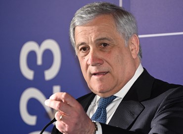 Scontro Italia-Francia sui migranti, Tajani: “Serve una condanna”