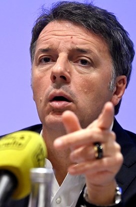 Renzi: “Zittire un ministro è da fascisti”
