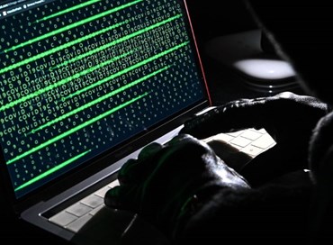 Cyberattacchi, Hacker russi colpiscono banche e media italiani
