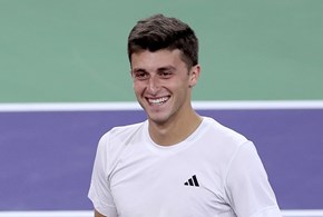 Djokovic eliminato da Indian Wells, strepitoso Luca Nardi
