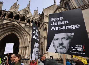 Assange, Londra concede l’appello contro l’estradizione in Usa