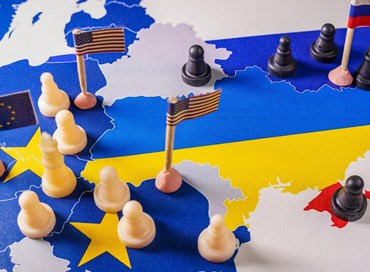 Trump apre la strada alla pace, l’Europa resta a guardare