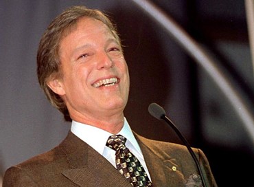 Addio a Richard Chamberlain, padre Ralph di “Uccelli di rovo”