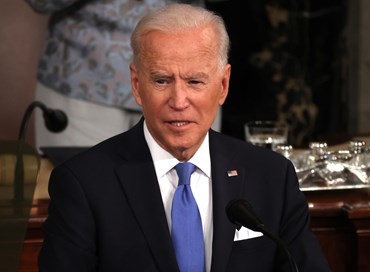 Sulle tasse Biden ha ceduto all’ultra-sinistra