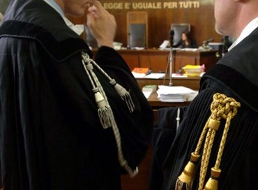 I pm non possono essere i sacerdoti della giustizia italiana