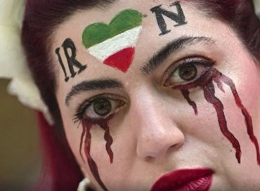 Iran: uno tsunami al femminile che sommergerà il regime