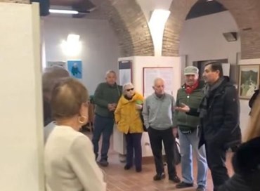 Comizio Pd nel centro anziani: è bufera