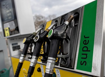 Il destino delle auto diesel e benzina dopo lo stop europeo